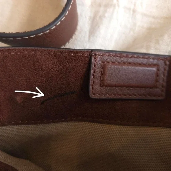 Madewell The Essential Belted Bucket Tote Brown suede belt bag - Picture 8 of 8